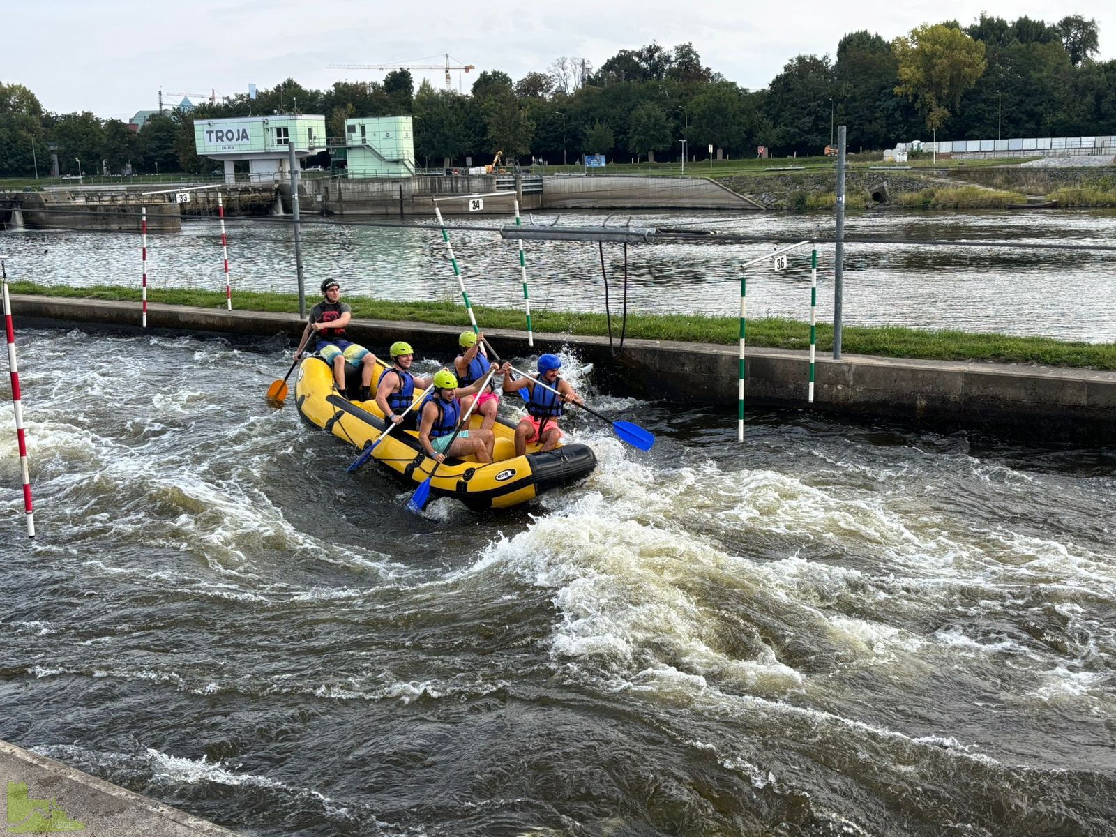 Studienfahrten der Leistungskurse: Zwischen Alpenpanorama und Moldau-Rafting